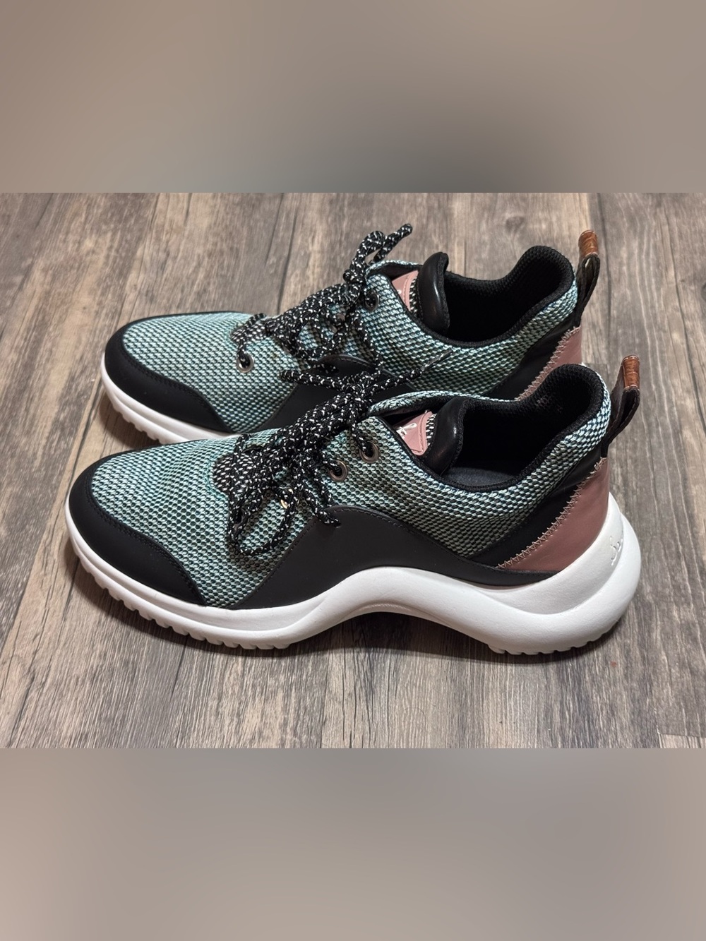 Sam Edelman Meena Mint Green Chunky Platform Dad Sneakers Size 7M